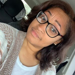 Meet your Posher, Latriece